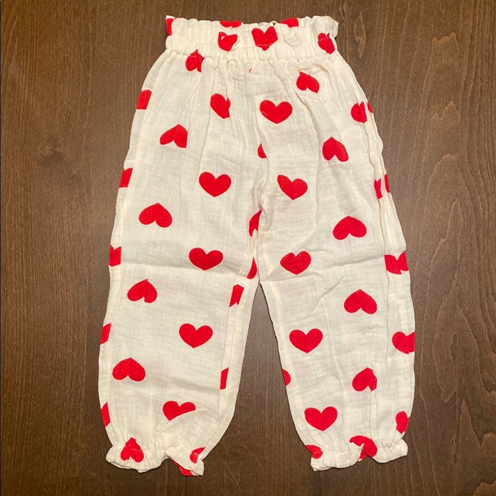 Toddler Girl’s Muslin Heart Print Pants